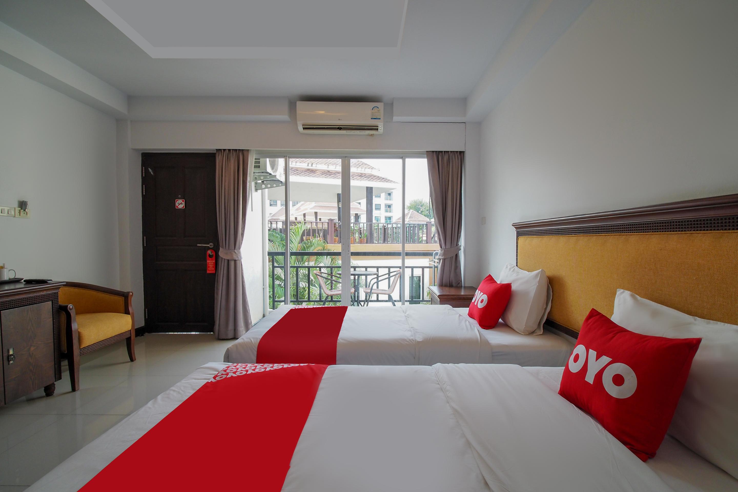 Sota Residence Pattaya Bagian luar foto
