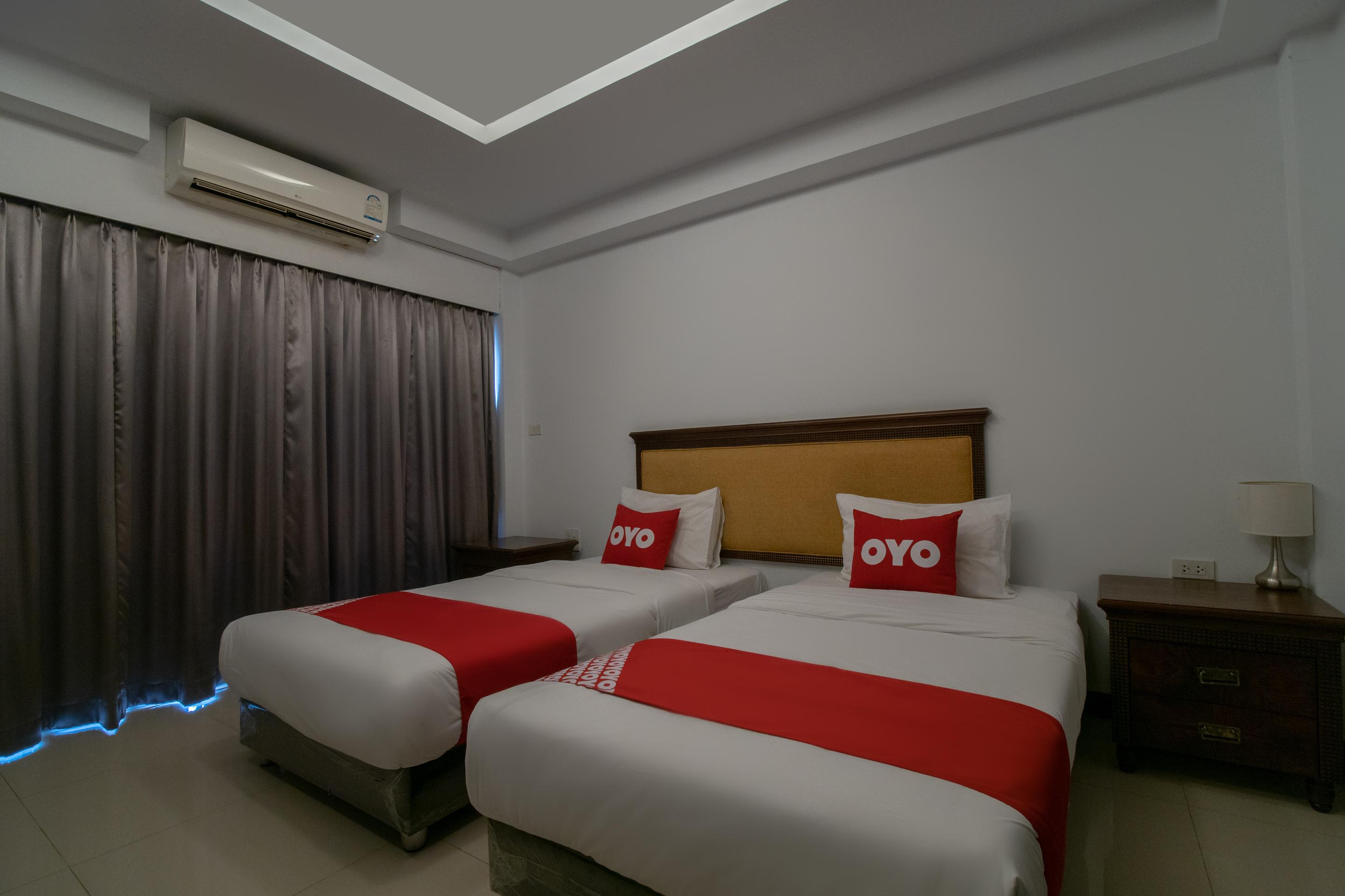 Sota Residence Pattaya Bagian luar foto