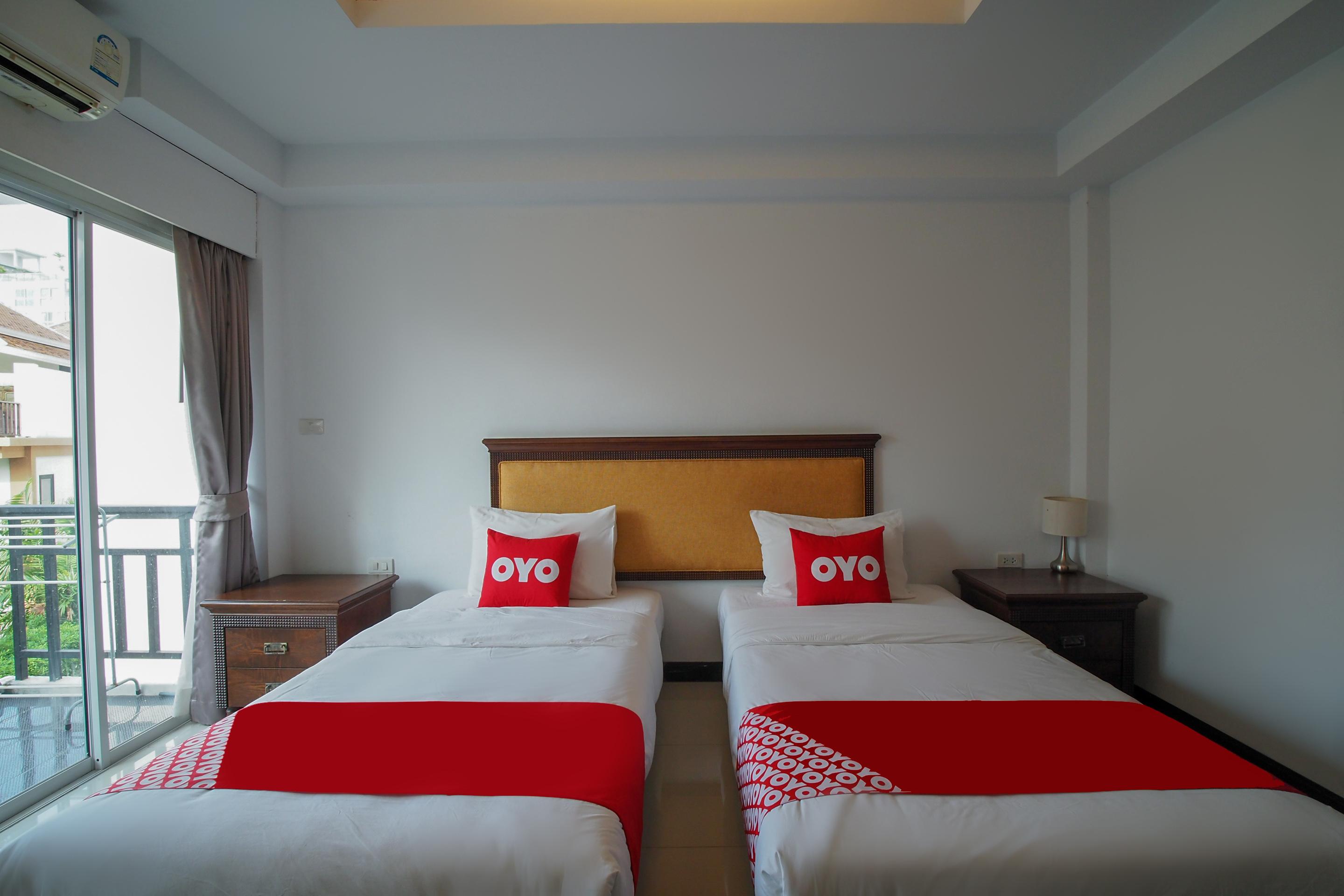 Sota Residence Pattaya Bagian luar foto