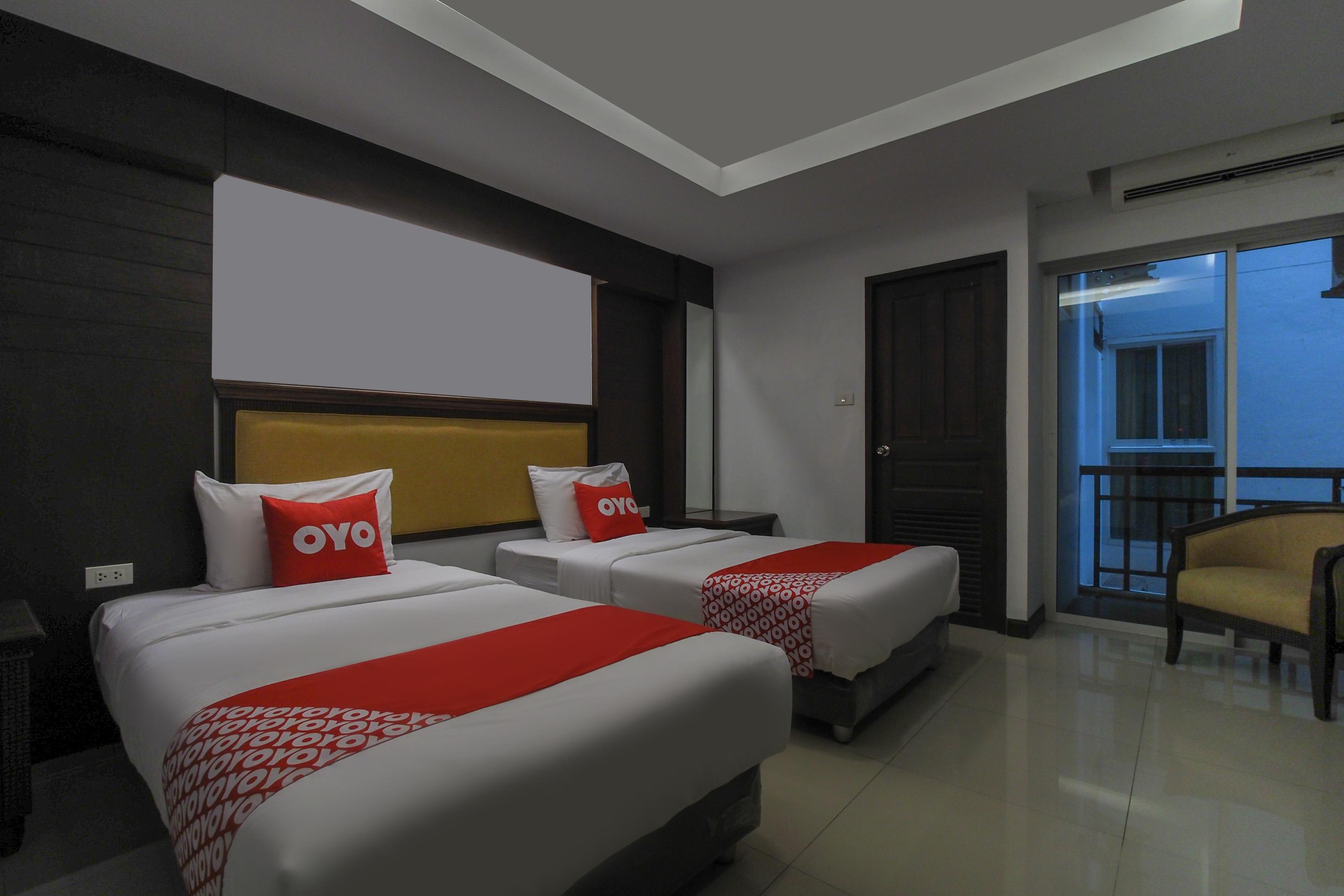 Sota Residence Pattaya Bagian luar foto