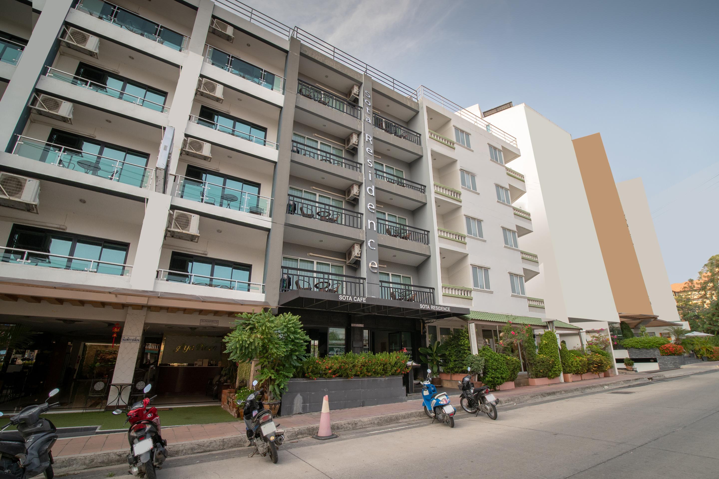 Sota Residence Pattaya Bagian luar foto