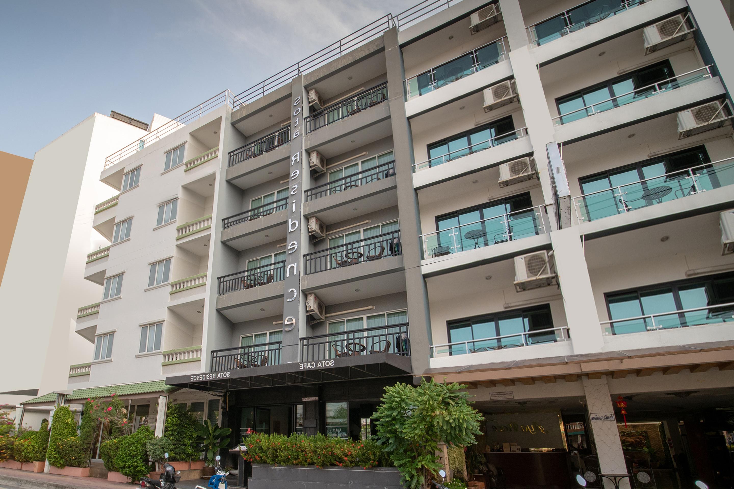 Sota Residence Pattaya Bagian luar foto