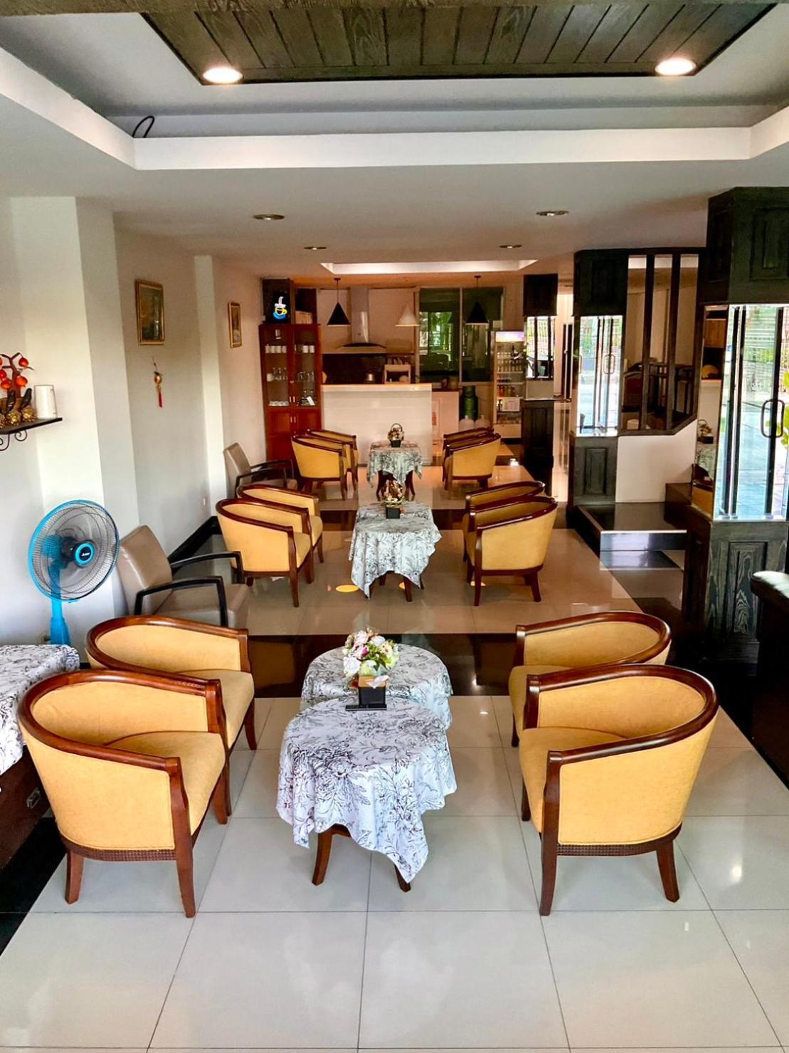 Sota Residence Pattaya Bagian luar foto