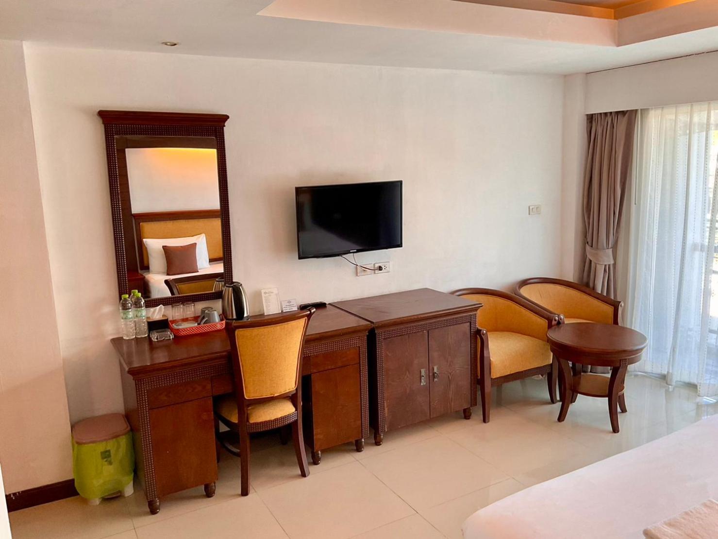 Sota Residence Pattaya Bagian luar foto