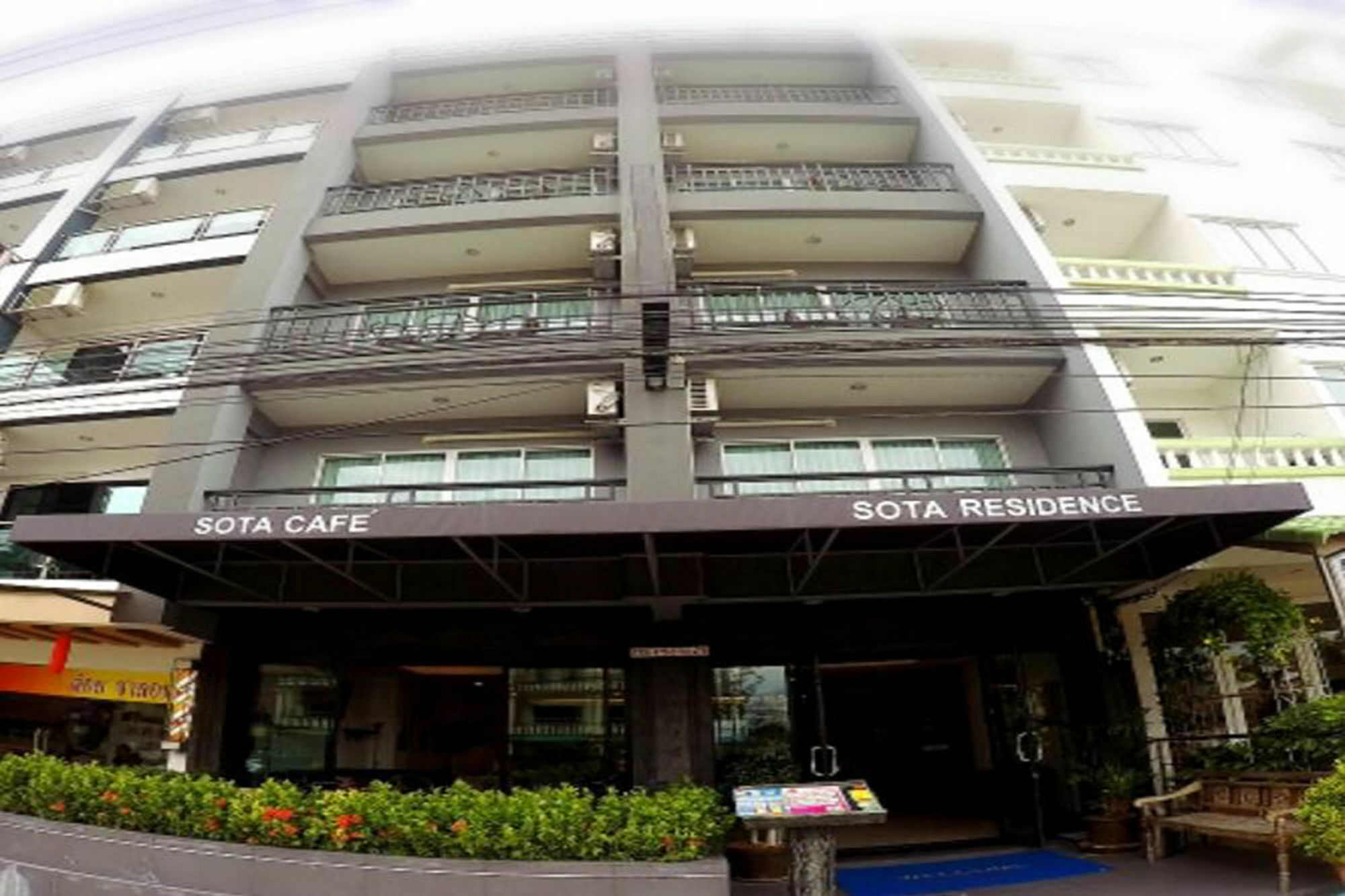 Sota Residence Pattaya Bagian luar foto